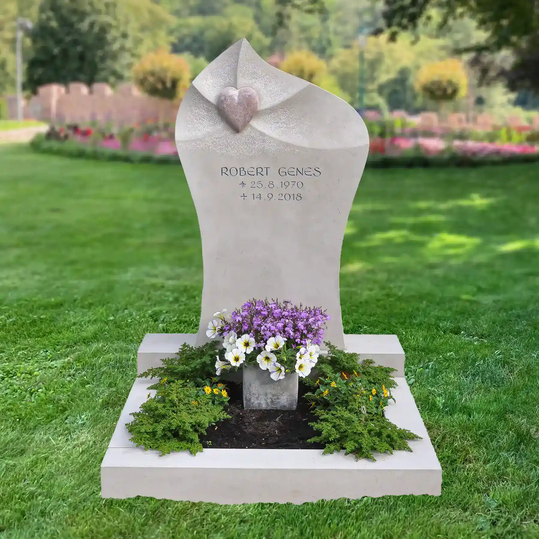 Urnengrabstein einteilig aus Arktic Beige Kalkstein mit eingesetztem Herz aus Amazonia Rot – Bild 4