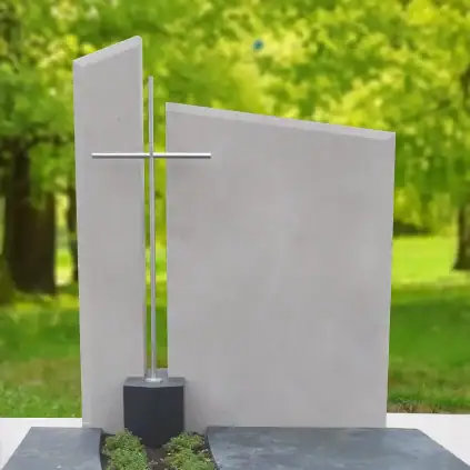 Familiengrabstein Doppelgrabstein aus Arktic Beige Kalkstein matt mit Edelstahlkreuz
