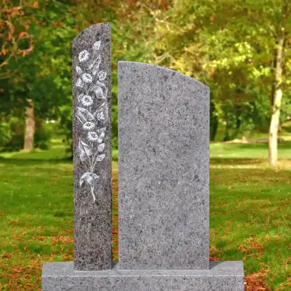 Urnengrabstein 2-teilig aus Labrador Antik Hartgestein mit kunstvoller Radierung einer Blumenranke