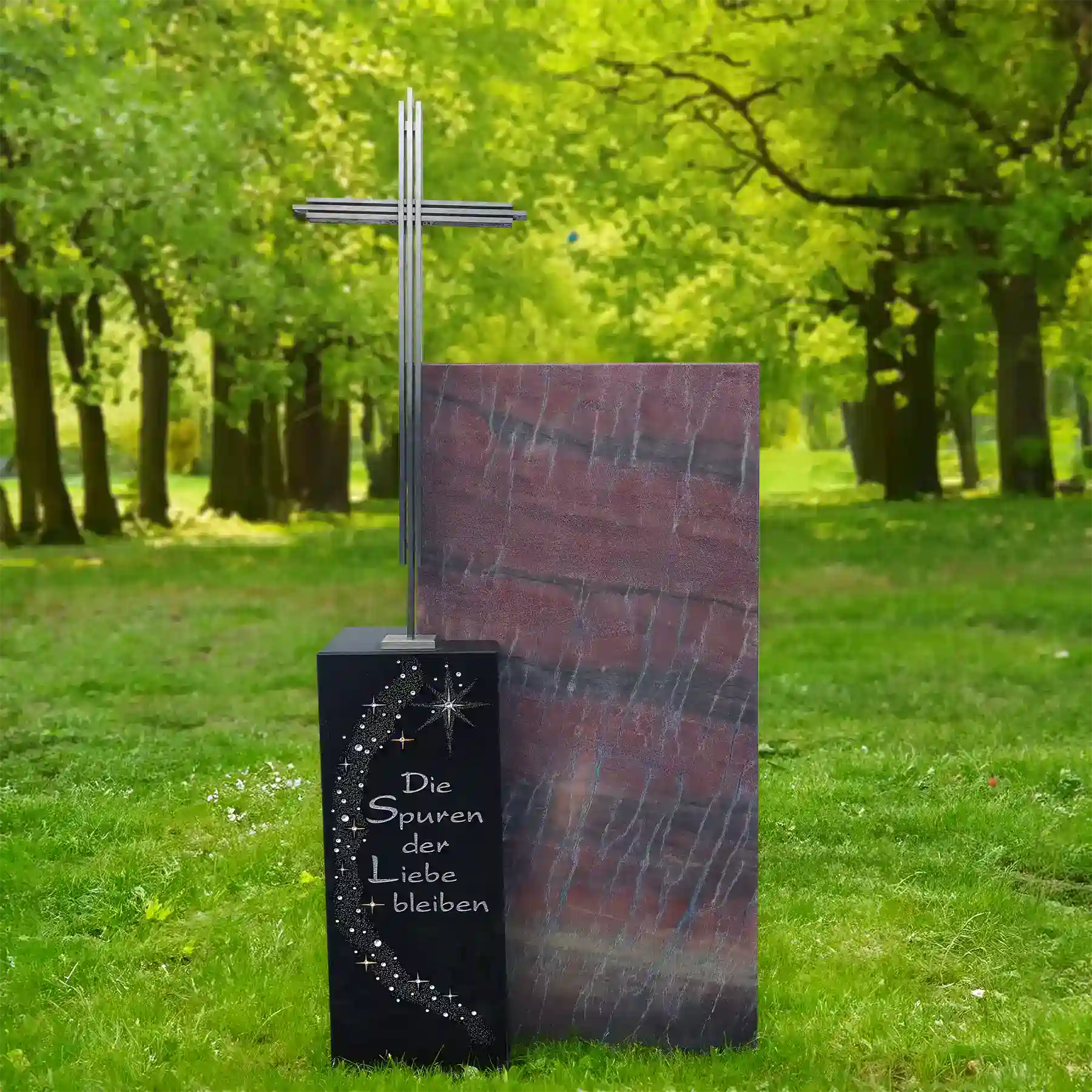 Urnengrabstein, zweiteilig aus Timor Red und Jet Black mit Stahlkreuz und Kristallsteinen