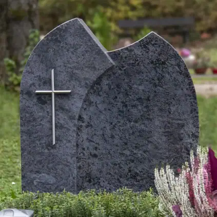 Urnengrabstein – 2-teiliges Grabmal mit Edelstahlkreuz